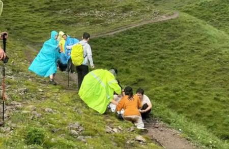 驴友冒险穿越草甸遭遇雷击事件真相揭秘